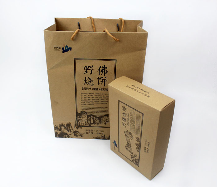 這樣原汁原味土特產(chǎn)禮品盒+手提袋套裝你也想要嗎？快來長沙印刷廠日大彩印定制！