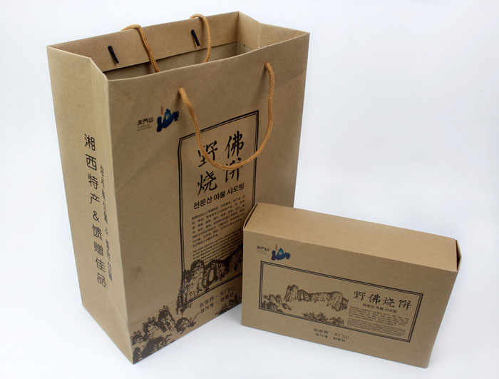 這樣原汁原味土特產(chǎn)禮品盒+手提袋套裝你也想要嗎？快來長沙印刷廠日大彩印定制！