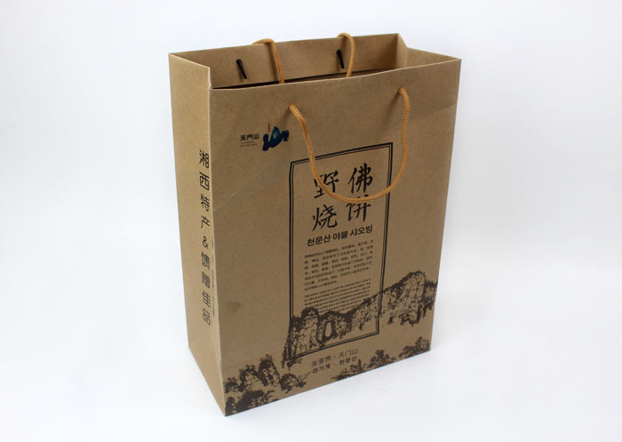 這樣原汁原味土特產(chǎn)禮品盒+手提袋套裝你也想要嗎？快來長沙印刷廠日大彩印定制！